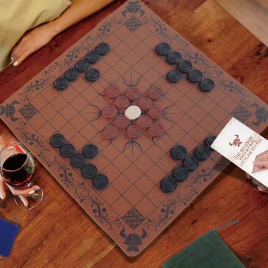 HNEFATAFL: Viking Chess Board  - Board Game Vikings ulasan dan harga